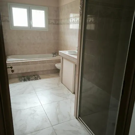 Вилла 3 En Collocation Ou Maison Entiere